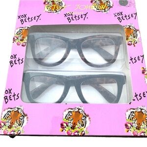 BETSEY JOHNSON readers 2.50 reading glasses cats eye tortoiseshell print 2 pair